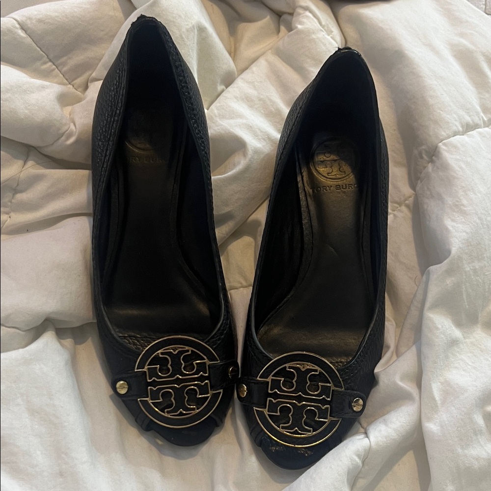 Tory Burch Black Leather Logo Ballet Flats with Gold Emblem